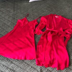 100% silk night gown and robe (peignoir set).